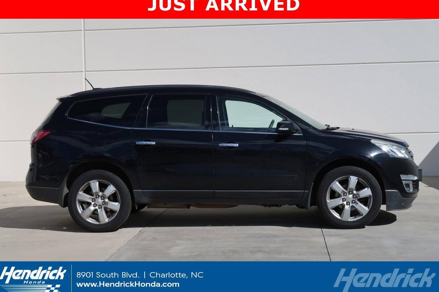 CHEVROLET TRAVERSE 2017 1GNKRGKD7HJ206923 image