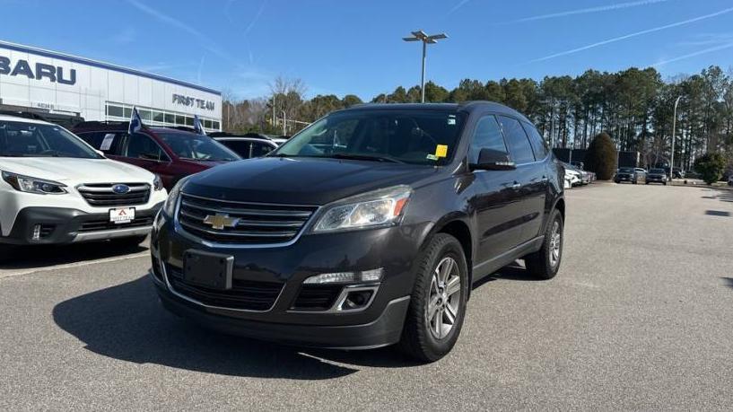 CHEVROLET TRAVERSE 2017 1GNKRHKD2HJ332077 image