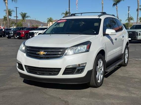 CHEVROLET TRAVERSE 2017 1GNKRGKD7HJ213211 image
