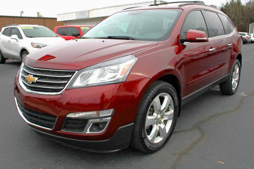 CHEVROLET TRAVERSE 2017 1GNKRGKD5HJ274637 image