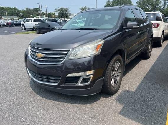 CHEVROLET TRAVERSE 2017 1GNKRHKDXHJ114744 image