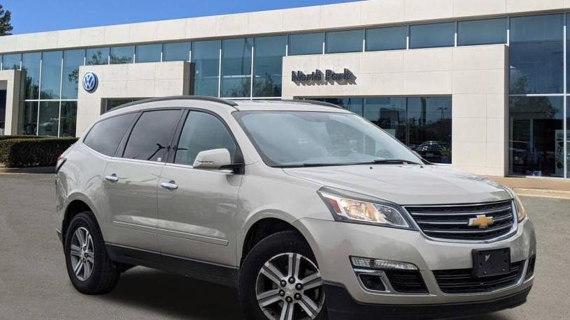CHEVROLET TRAVERSE 2017 1GNKRHKD2HJ140903 image