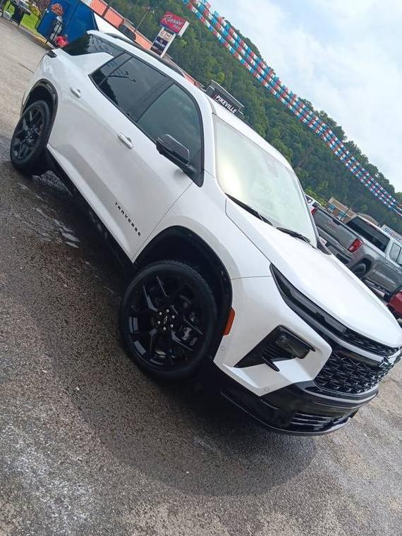 CHEVROLET TRAVERSE 2024 1GNEVLKS5RJ152524 image