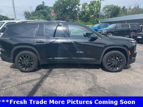 CHEVROLET TRAVERSE 2024 1GNERGKS8RJ175033 image