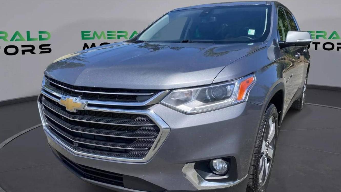 CHEVROLET TRAVERSE 2020 1GNEVHKW0LJ223345 image