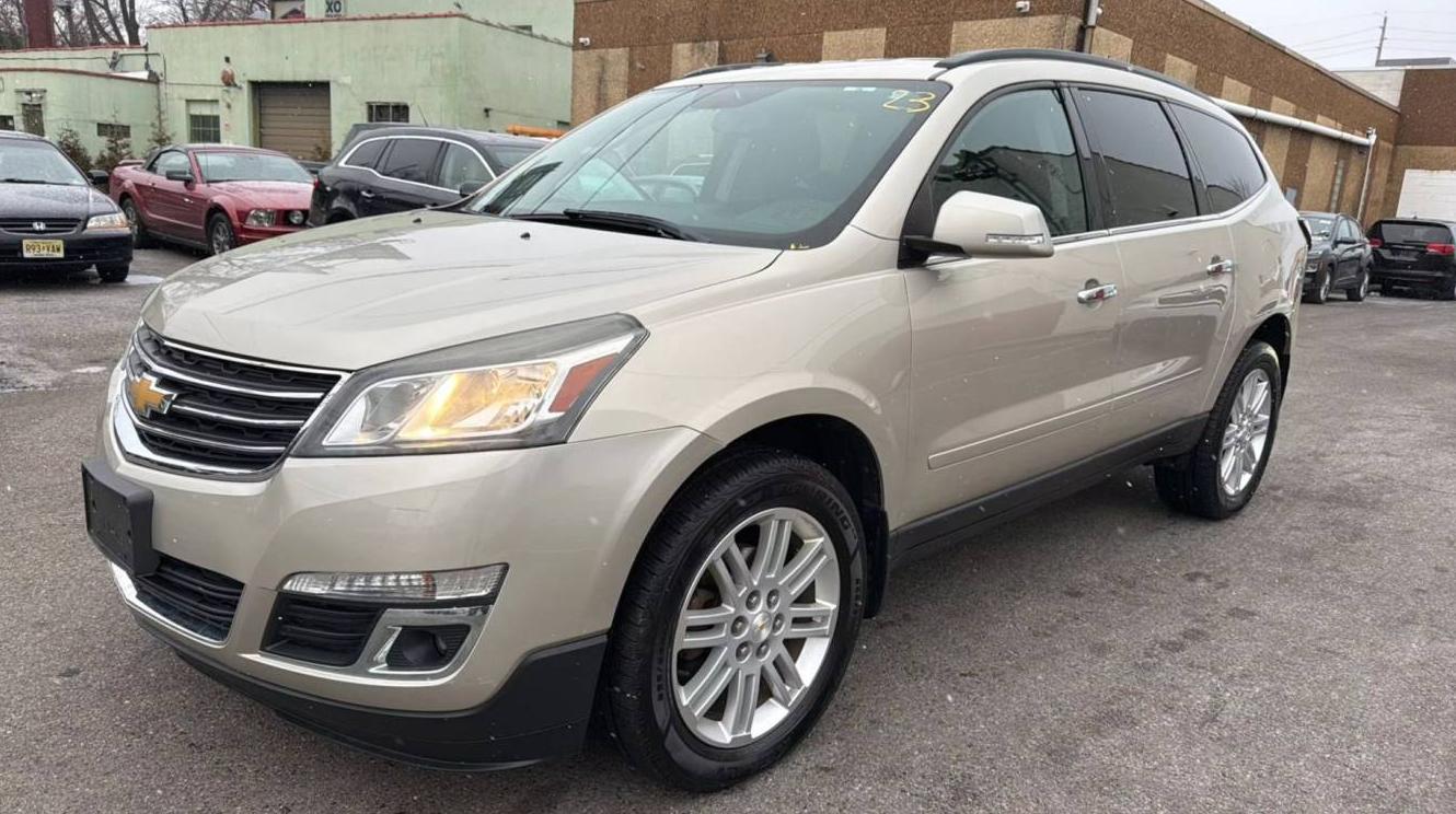 CHEVROLET TRAVERSE 2015 1GNKVGKD1FJ381323 image