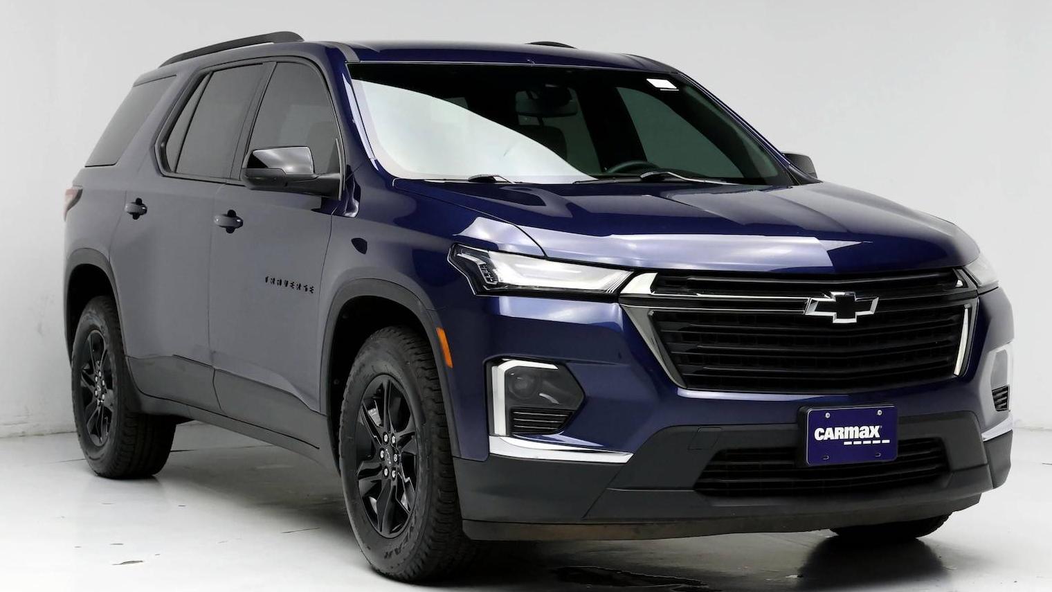 CHEVROLET TRAVERSE 2022 1GNEVFKW1NJ131877 image