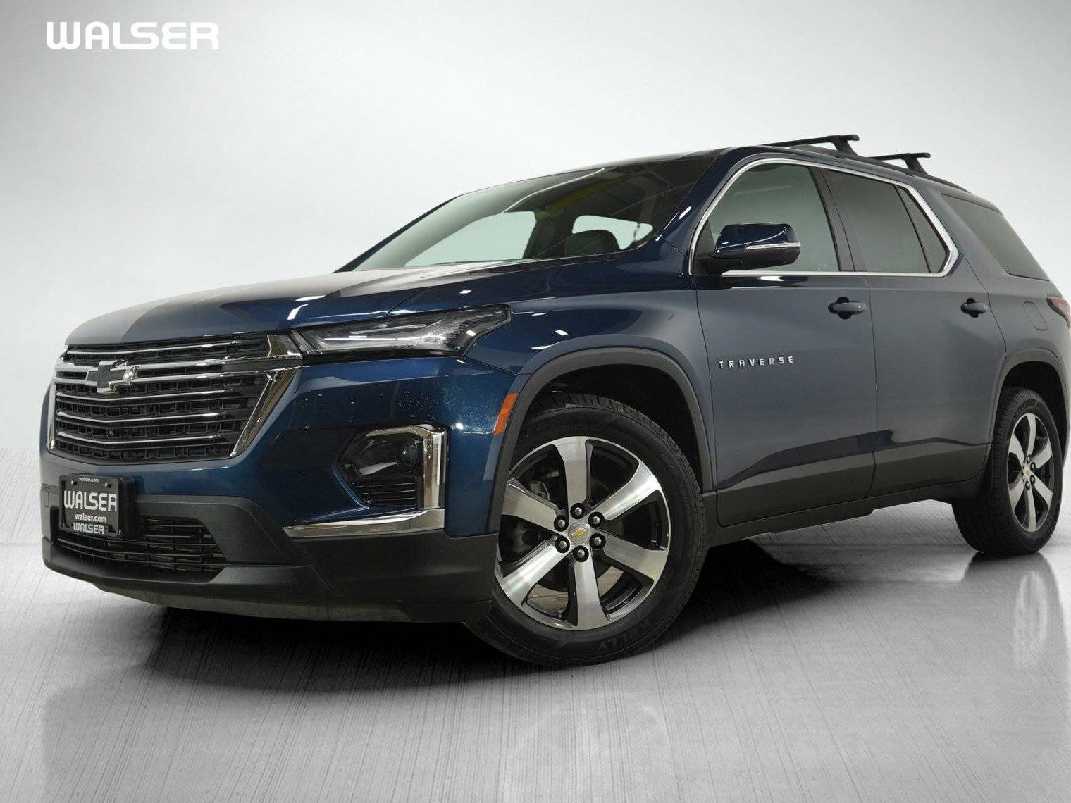 CHEVROLET TRAVERSE 2022 1GNEVHKW2NJ139689 image