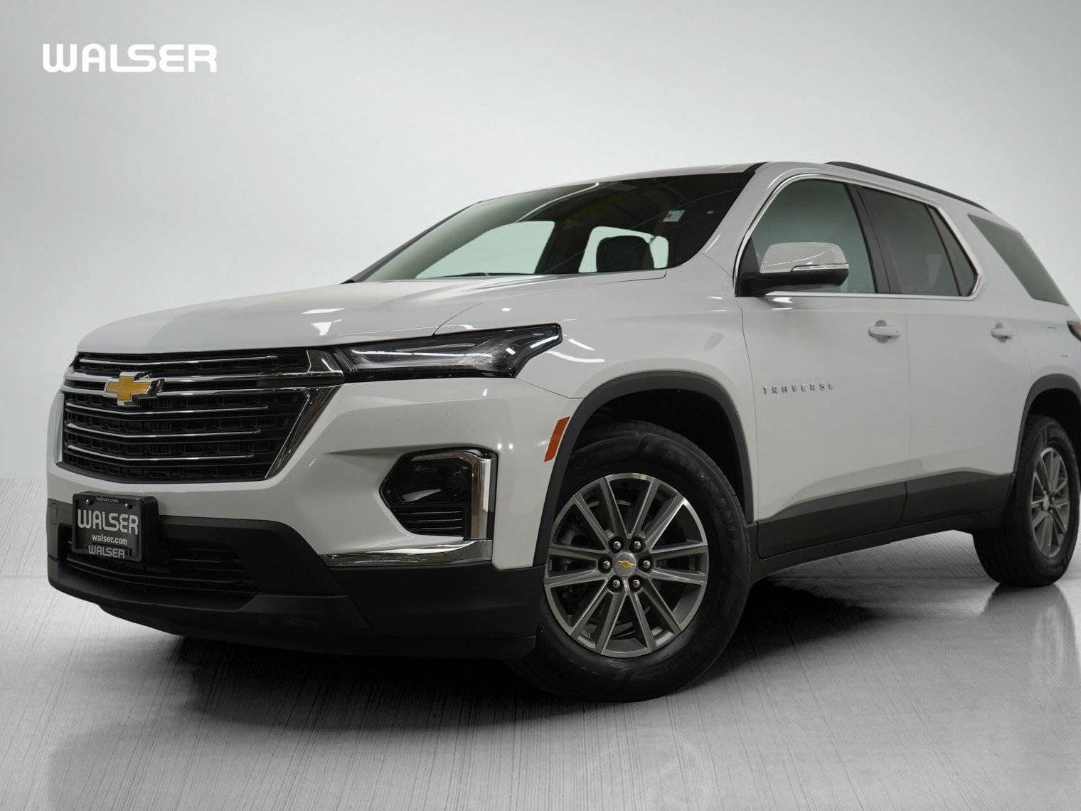 CHEVROLET TRAVERSE 2022 1GNEVHKW1NJ150778 image