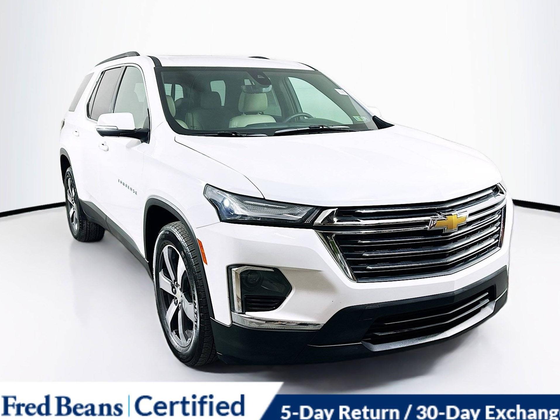 CHEVROLET TRAVERSE 2022 1GNEVHKW1NJ147699 image