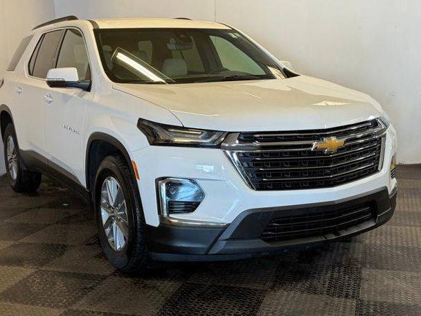 CHEVROLET TRAVERSE 2022 1GNERGKW3NJ168472 image