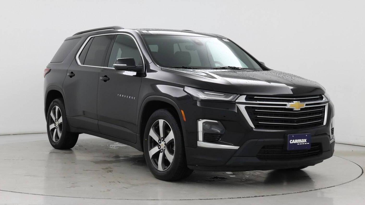 CHEVROLET TRAVERSE 2022 1GNEVHKW8NJ128910 image