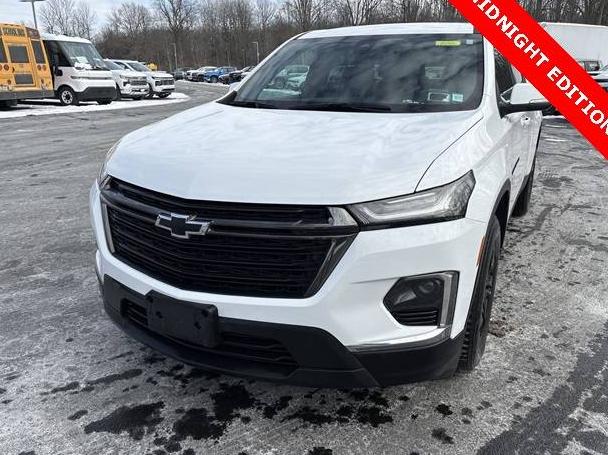 CHEVROLET TRAVERSE 2022 1GNEVGKW6NJ138670 image