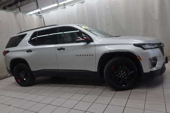 CHEVROLET TRAVERSE 2022 1GNEVKKW2NJ108889 image