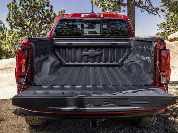 CHEVROLET COLORADO 2023 1GCPTEEK0P1212060 image
