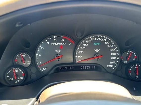 CHEVROLET CORVETTE 2004 1G1YY32G045128859 image