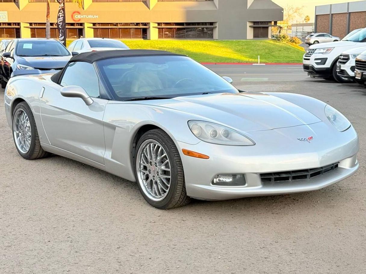 CHEVROLET CORVETTE 2006 1G1YY36U265115680 image