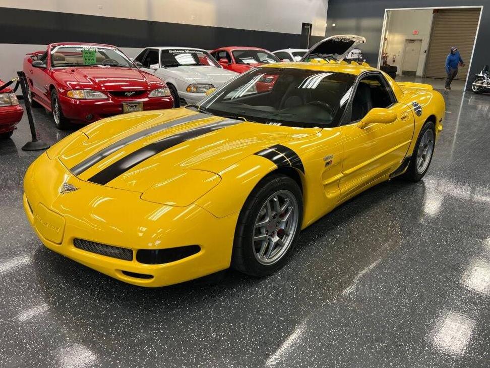 CHEVROLET CORVETTE 2003 1G1YY12S635113550 image