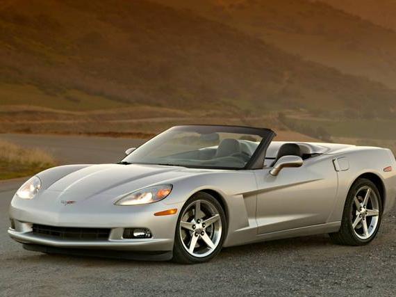CHEVROLET CORVETTE 2005 1G1YY34U555133639 image