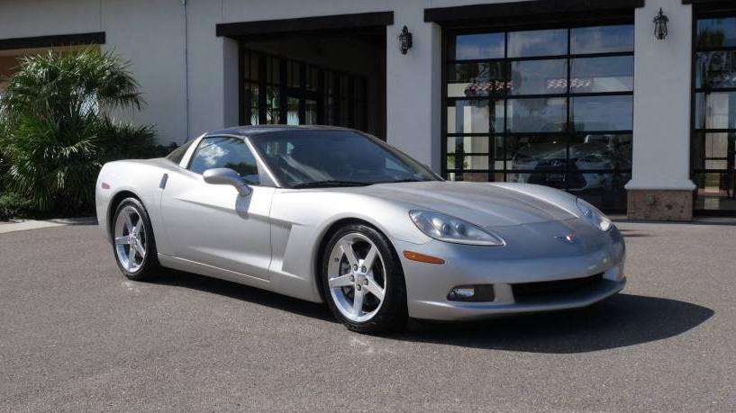 CHEVROLET CORVETTE 2005 1G1YY24U055109369 image