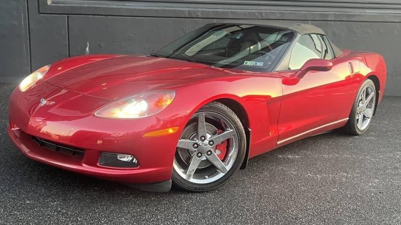 CHEVROLET CORVETTE 2005 1G1YY34U855113045 image