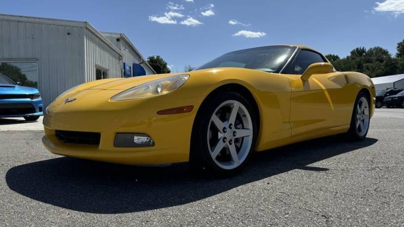 CHEVROLET CORVETTE 2005 1G1YY24U155103628 image