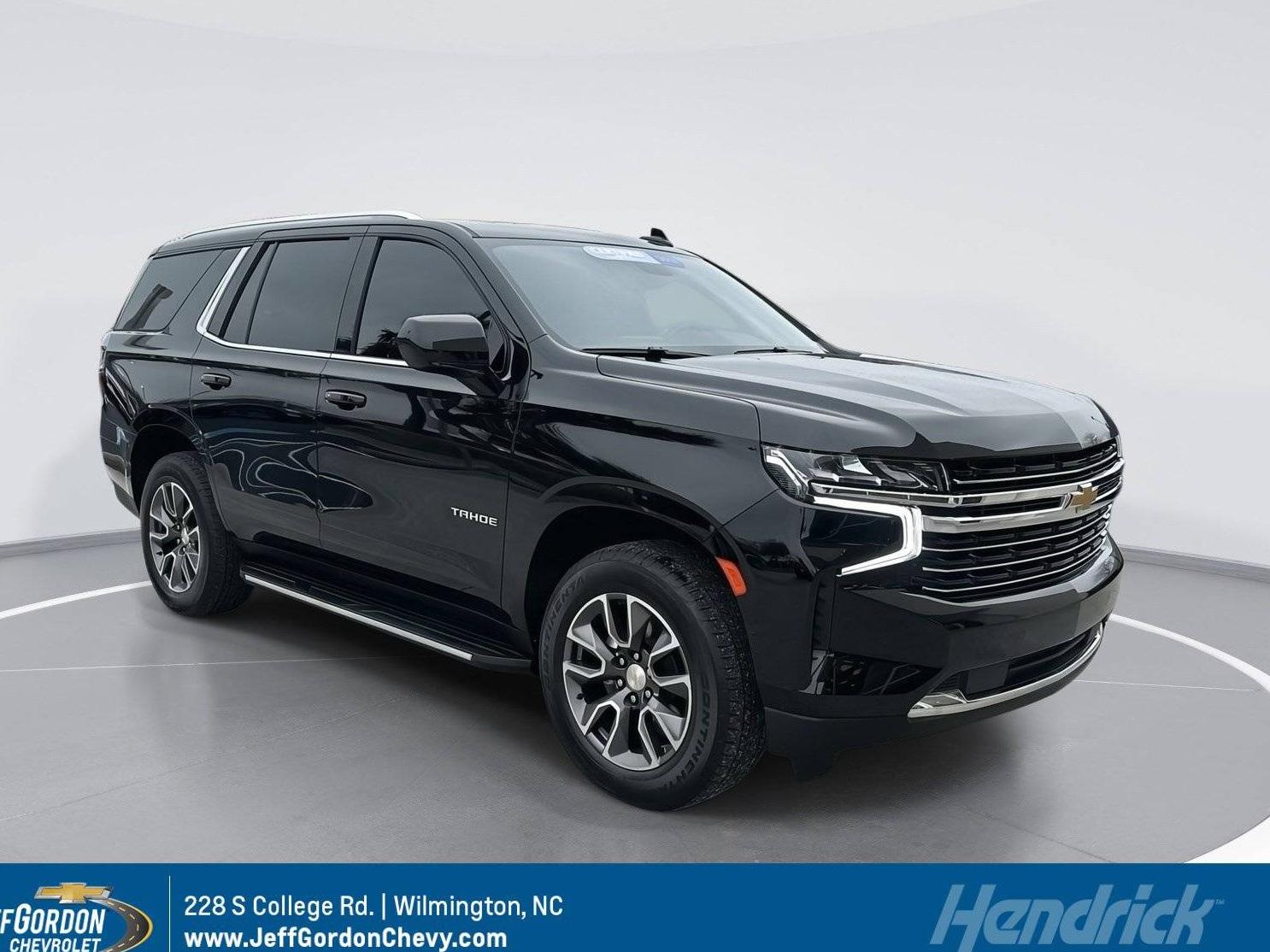 CHEVROLET TAHOE 2023 1GNSKNKD1PR208367 image