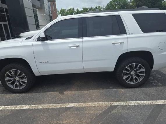 CHEVROLET TAHOE 2019 1GNSCBKC0KR155382 image