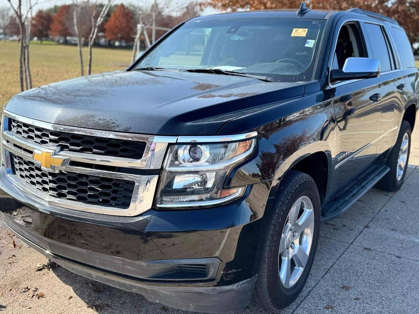 CHEVROLET TAHOE 2019 1GNSCAKC6KR255612 image