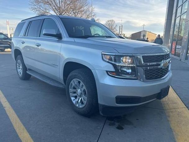 CHEVROLET TAHOE 2019 1GNSKBKC1KR363418 image