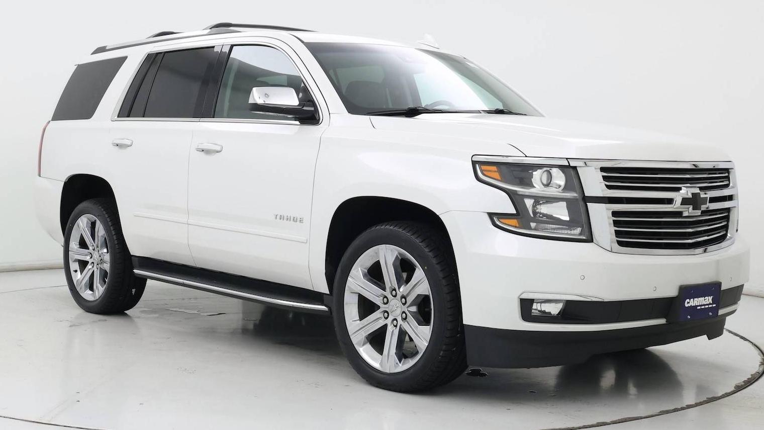 CHEVROLET TAHOE 2019 1GNSKCKC8KR323312 image