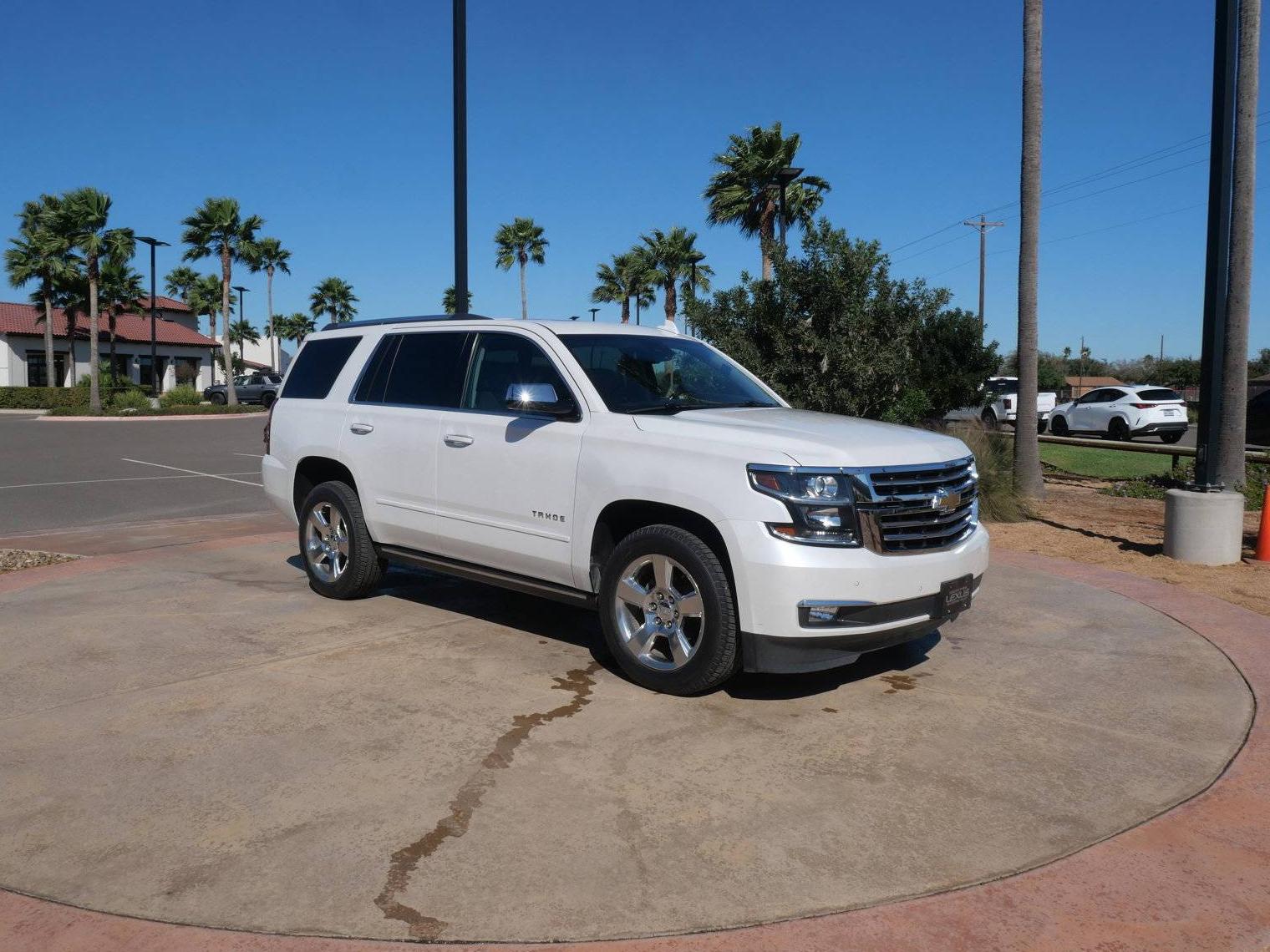 CHEVROLET TAHOE 2018 1GNSCCKC1JR352419 image