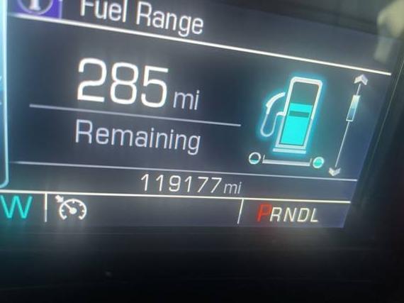 CHEVROLET TAHOE 2018 1GNSCBKC1JR102060 image
