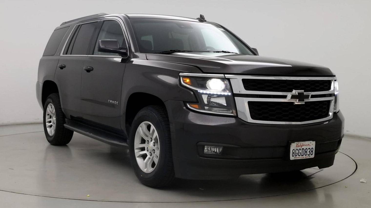 CHEVROLET TAHOE 2018 1GNSCBKC7JR305759 image