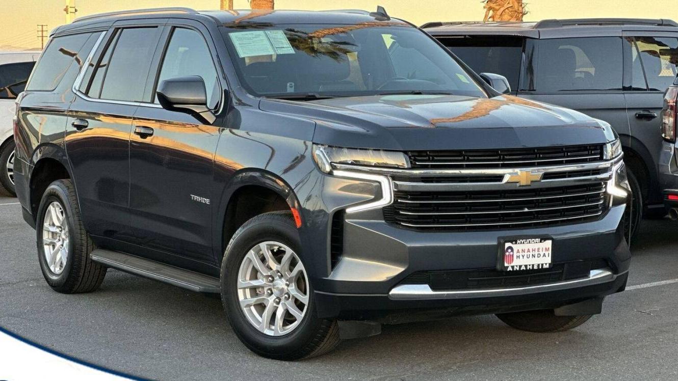 CHEVROLET TAHOE 2021 1GNSCNKD8MR266095 image