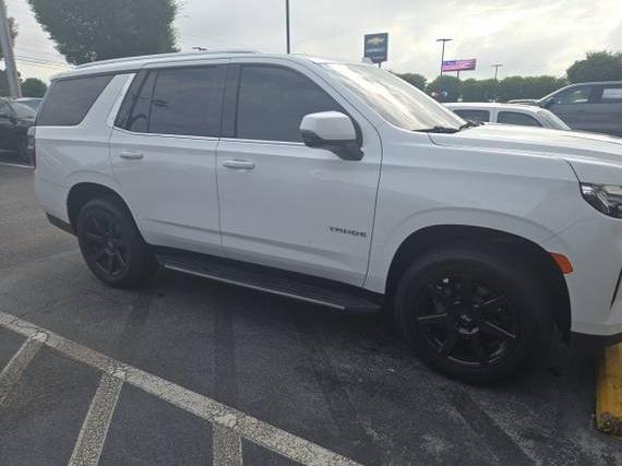 CHEVROLET TAHOE 2021 1GNSCNKD4MR107428 image