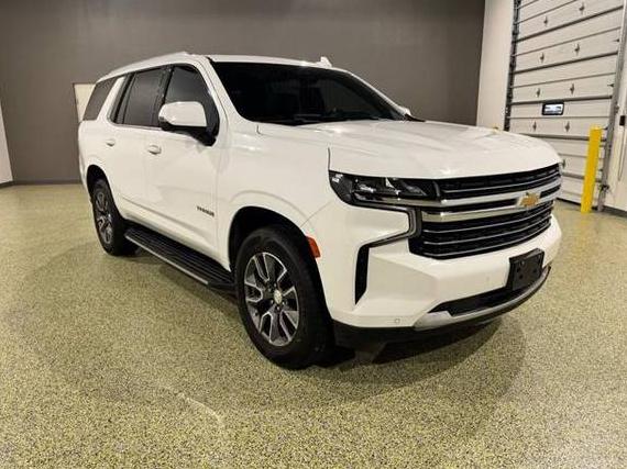 CHEVROLET TAHOE 2021 1GNSCNKD6MR235833 image