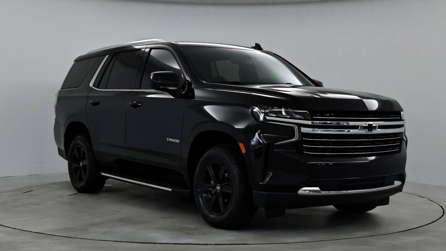 CHEVROLET TAHOE 2021 1GNSCNKDXMR375691 image