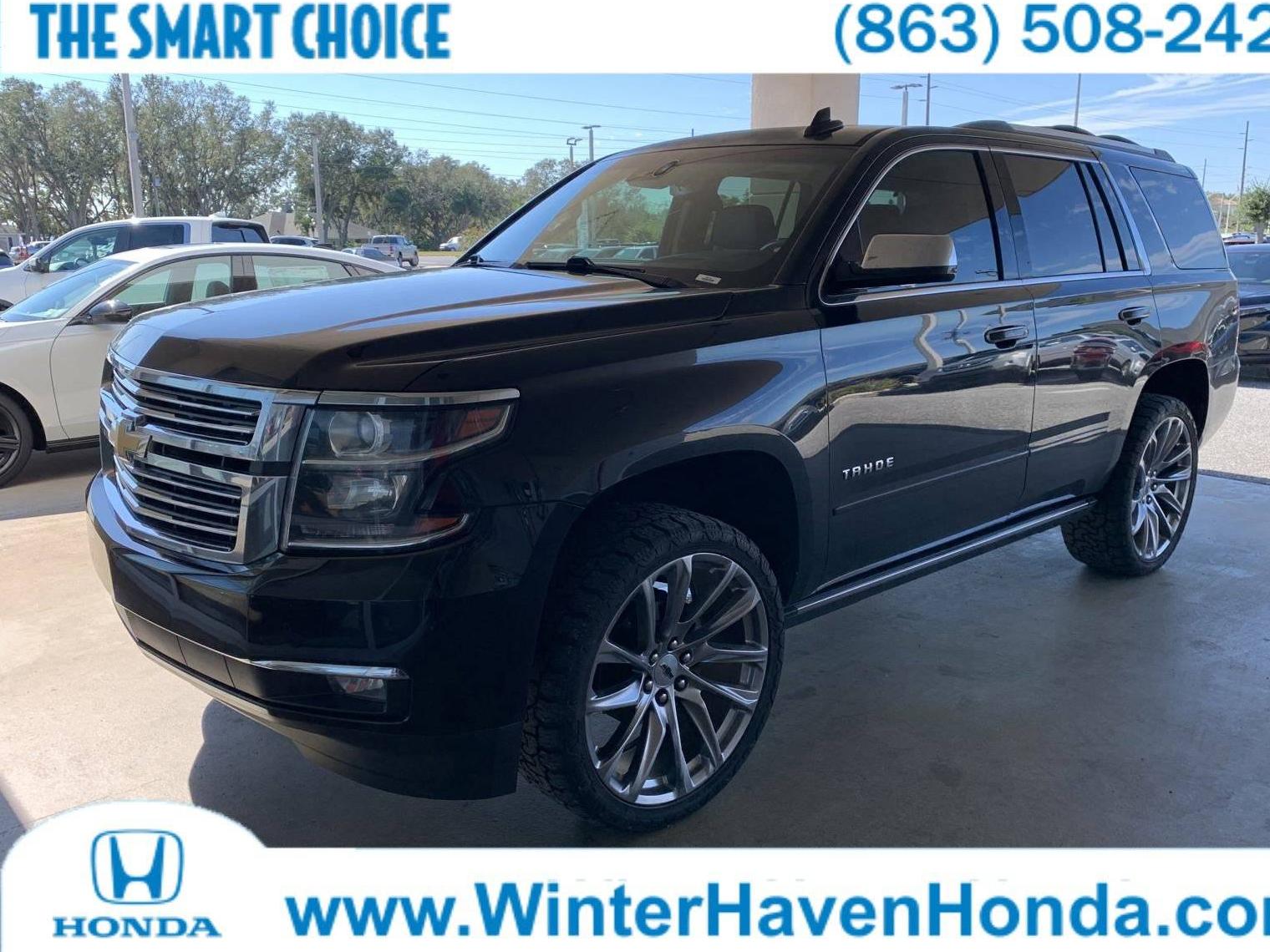 CHEVROLET TAHOE 2017 1GNSCCKC2HR322999 image