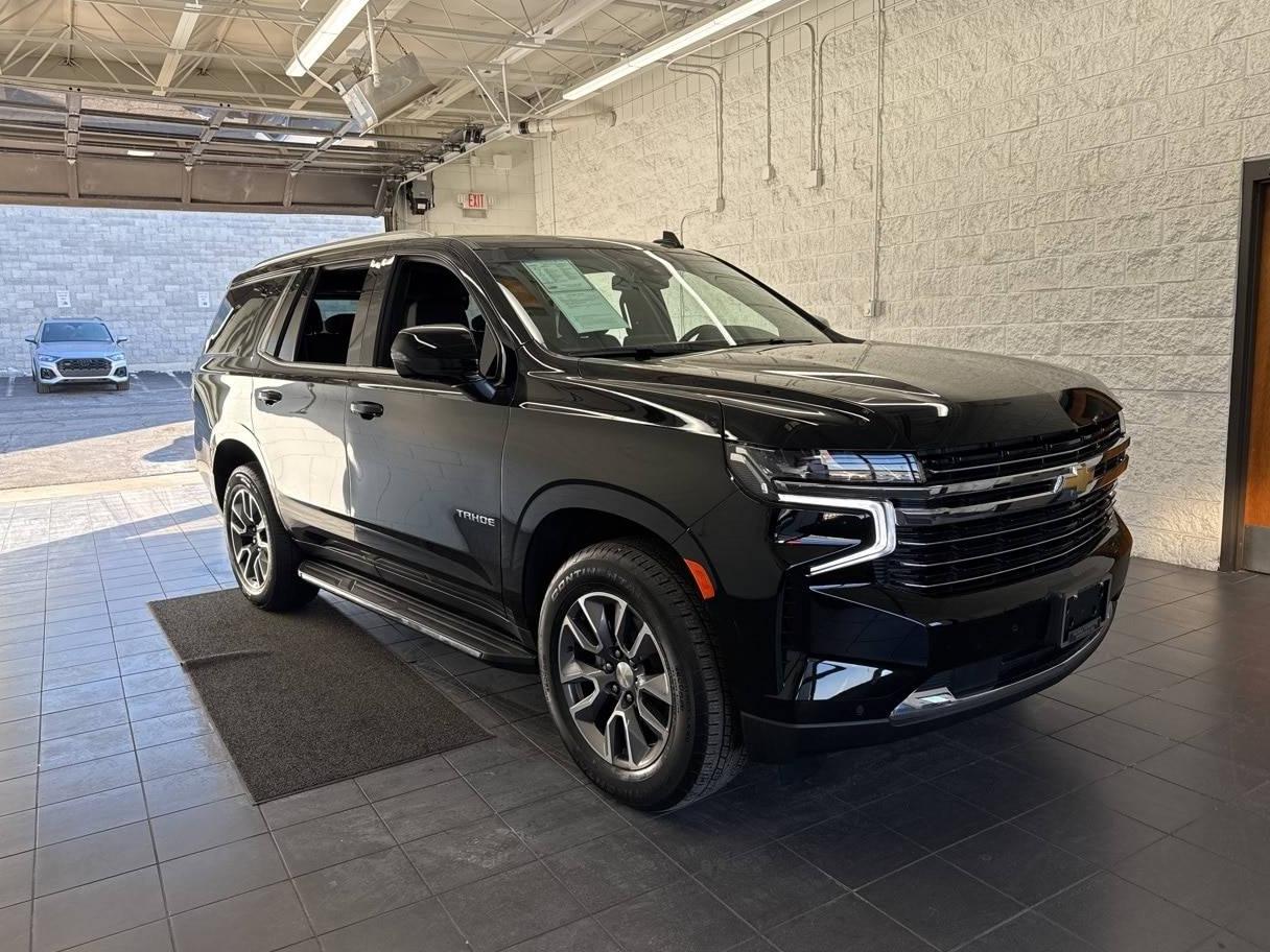 CHEVROLET TAHOE 2024 1GNSKNKD8RR133637 image