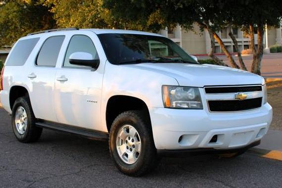 CHEVROLET TAHOE 2011 1GNSKAE09BR319596 image