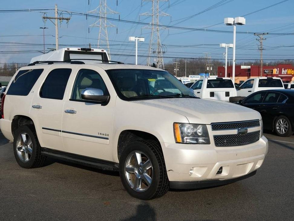 CHEVROLET TAHOE 2011 1GNSKCE09BR399784 image