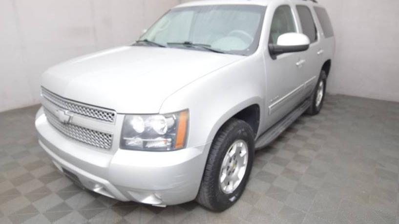 CHEVROLET TAHOE 2010 1GNUKBE03AR258890 image