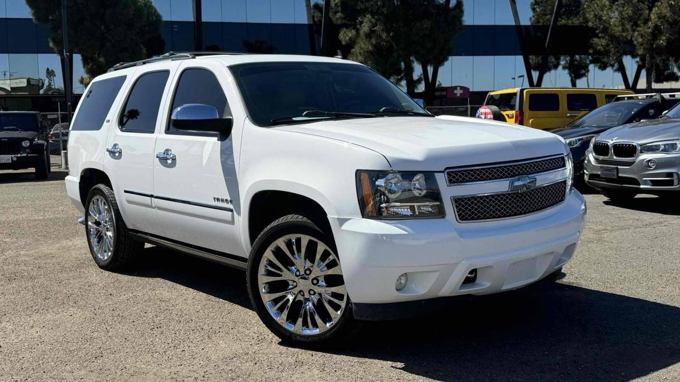 CHEVROLET TAHOE 2014 1GNSKCE00ER104253 image