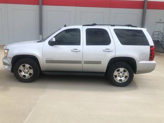 CHEVROLET TAHOE 2014 1GNSKBE00ER204332 image
