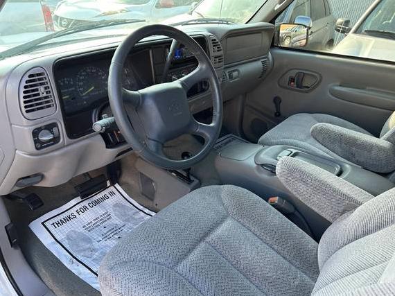 CHEVROLET TAHOE 1999 3GNEK18R3XG112670 image CHEVROLET TAHOE 1999 3GNEK18R3XG112670 image
