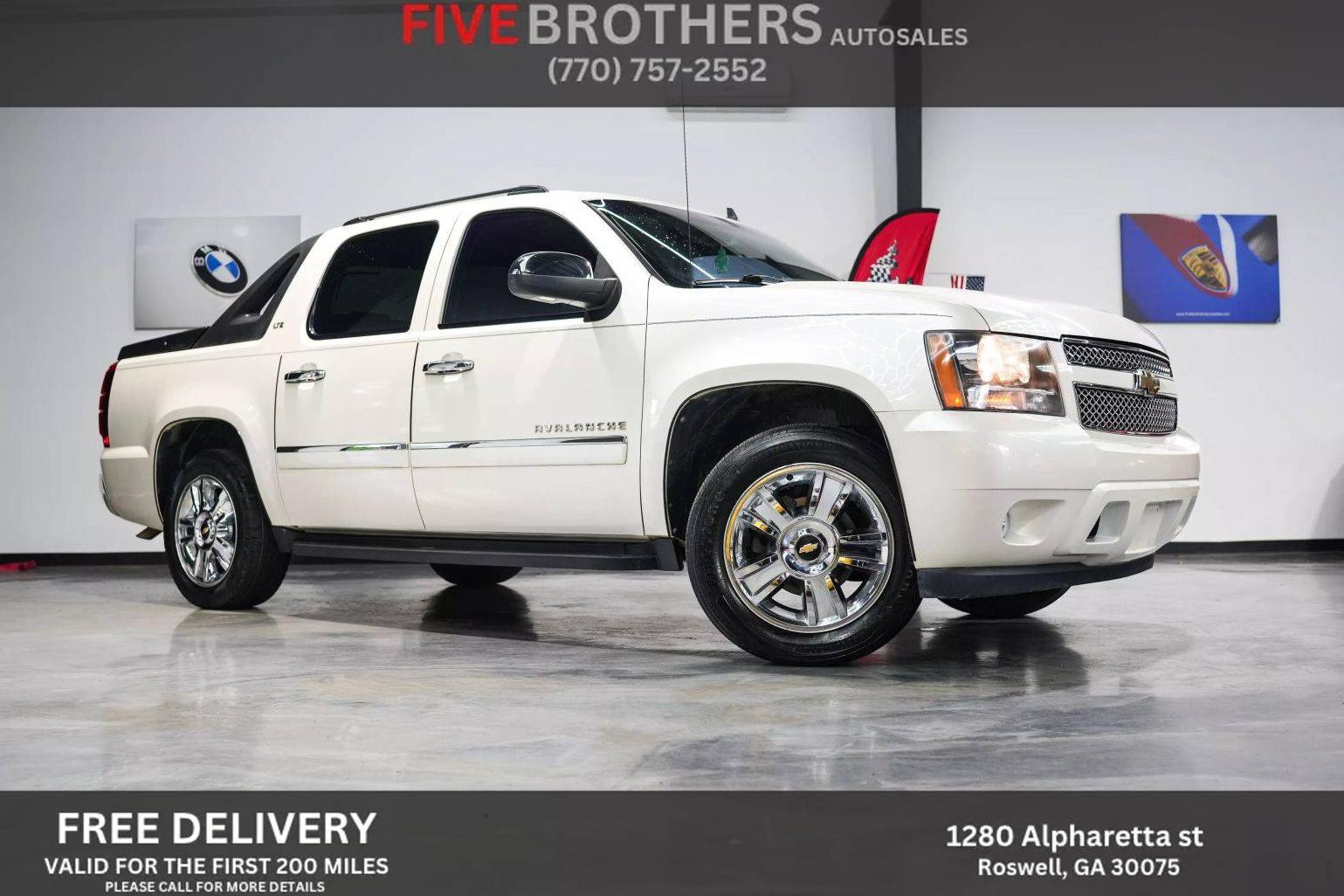 CHEVROLET AVALANCHE 2010 3GNNCGE04AG125909 image
