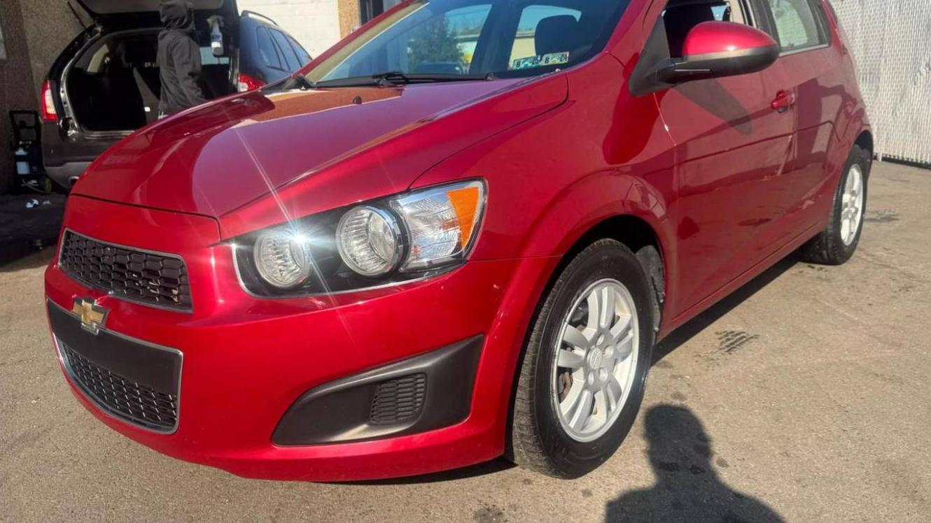 CHEVROLET SONIC 2016 1G1JC6SG7G4182011 image