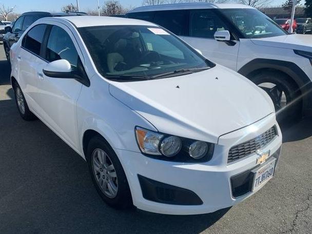 CHEVROLET SONIC 2016 1G1JC5SB3G4130308 image