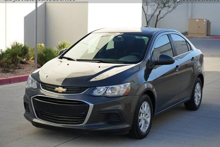 CHEVROLET SONIC 2019 1G1JD5SB3K4119959 image